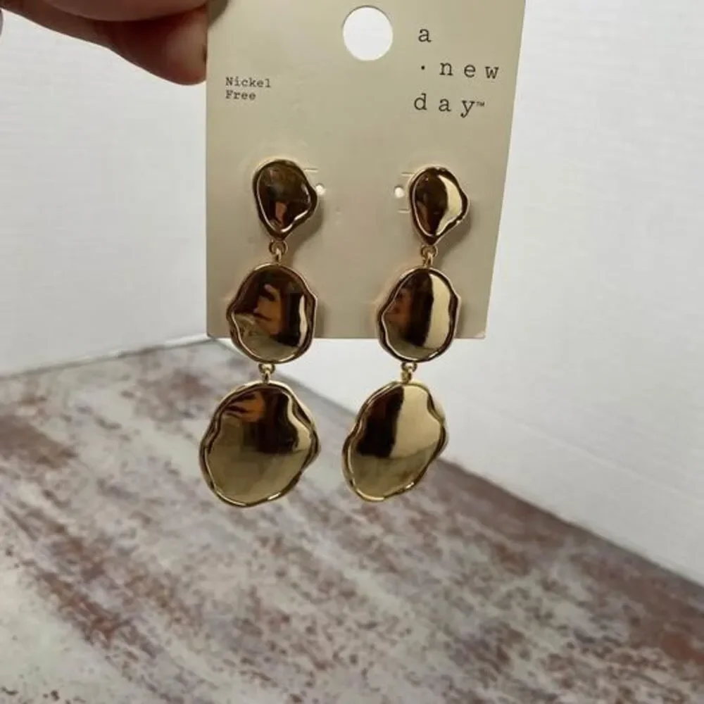 A New Day Target Dangle Statement costume jewelry earrings￼